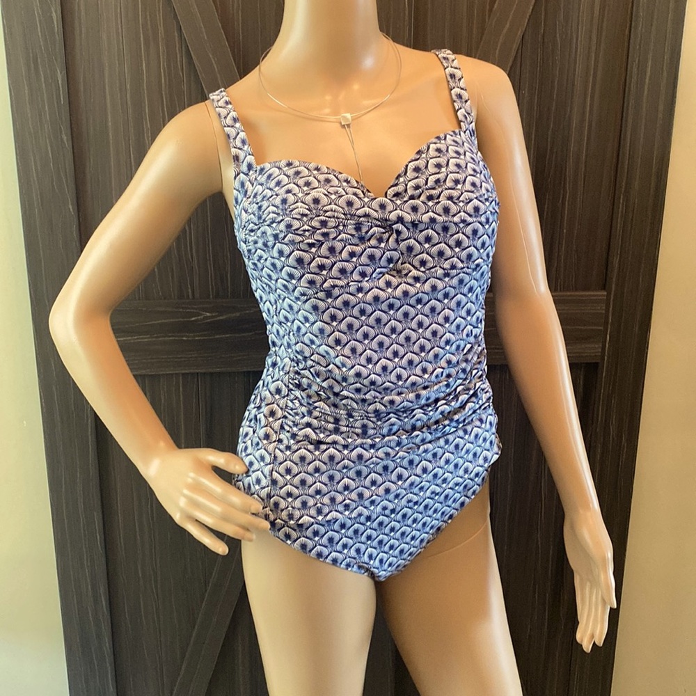 Bond-eye Australia Navy & White Tankini Size 8